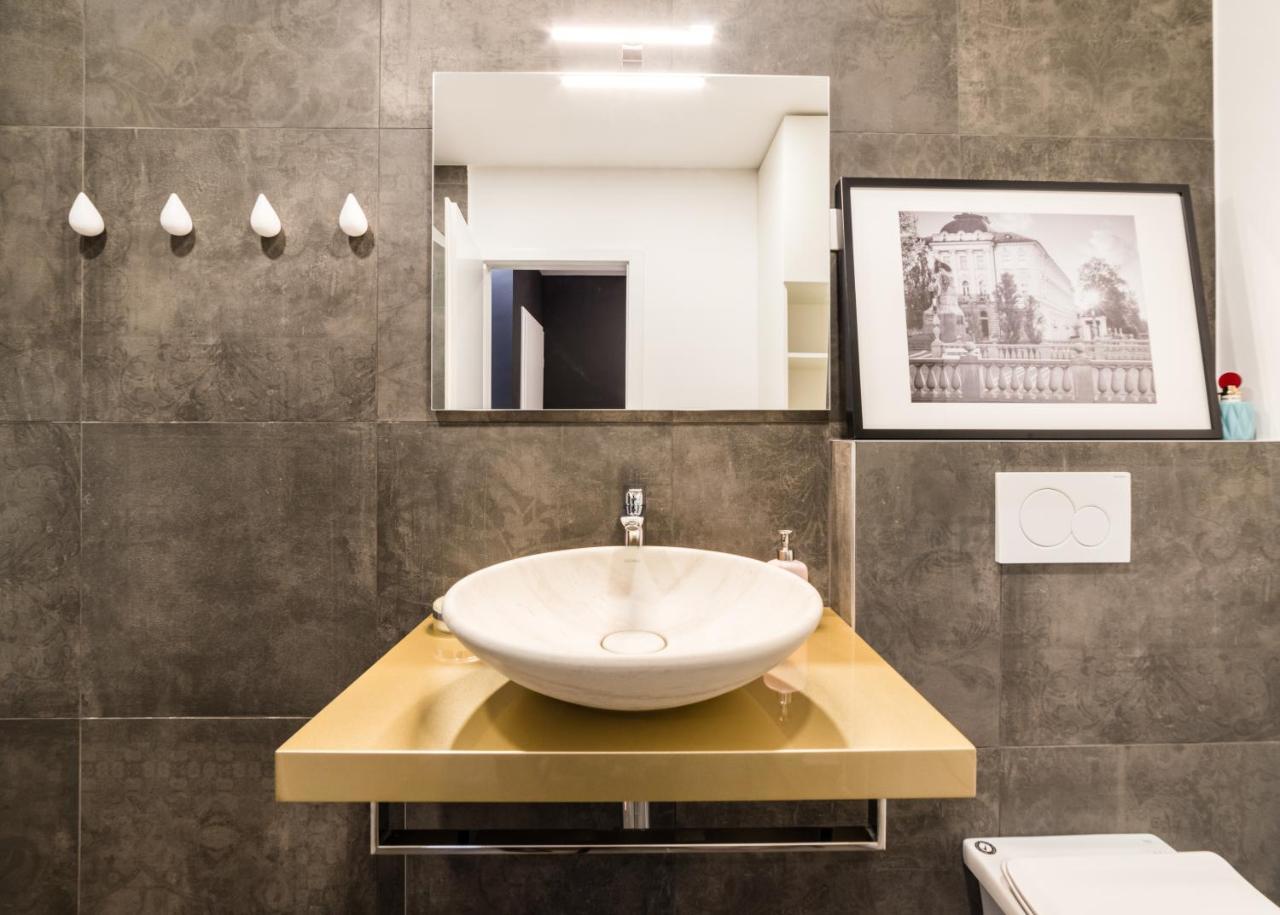 Flex Apartments Tour As Ljubljana Buitenkant foto