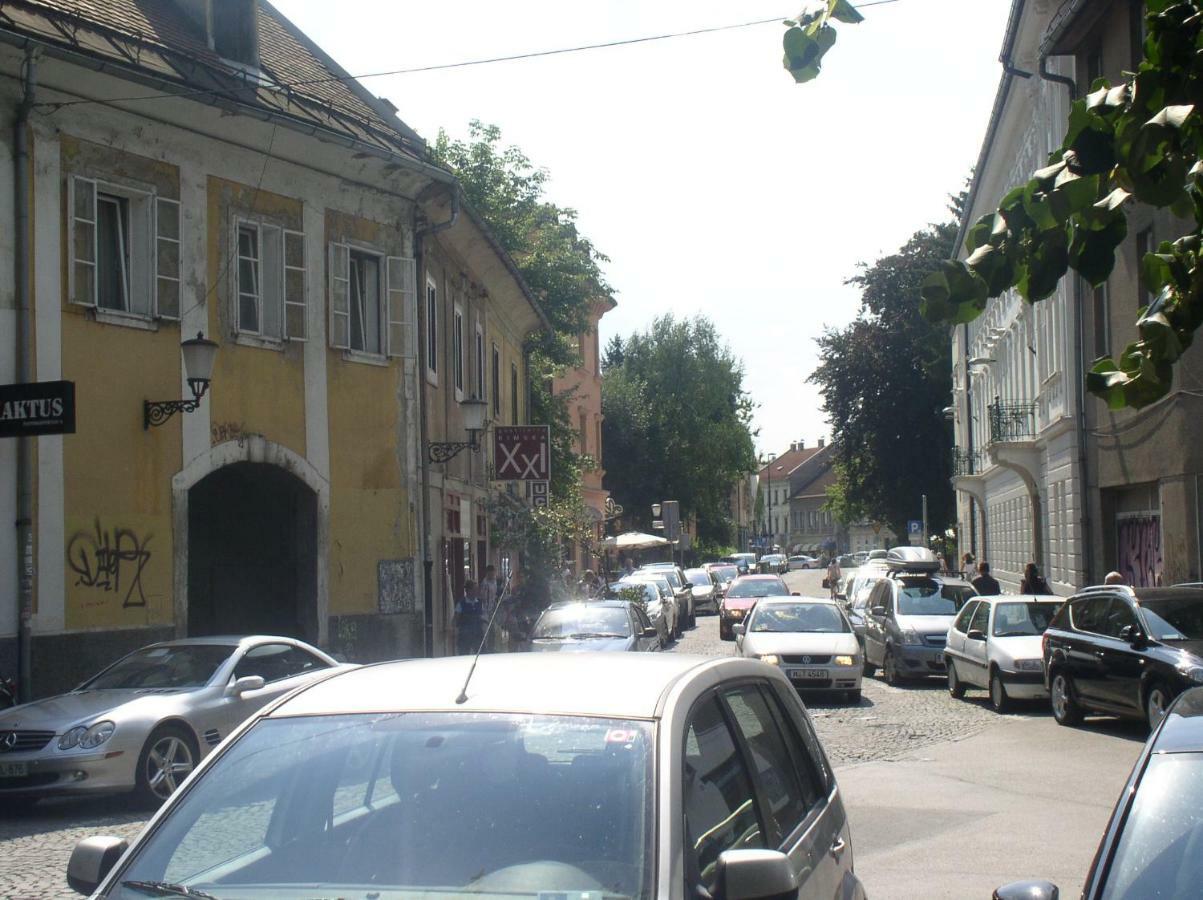 Flex Apartments Tour As Ljubljana Buitenkant foto